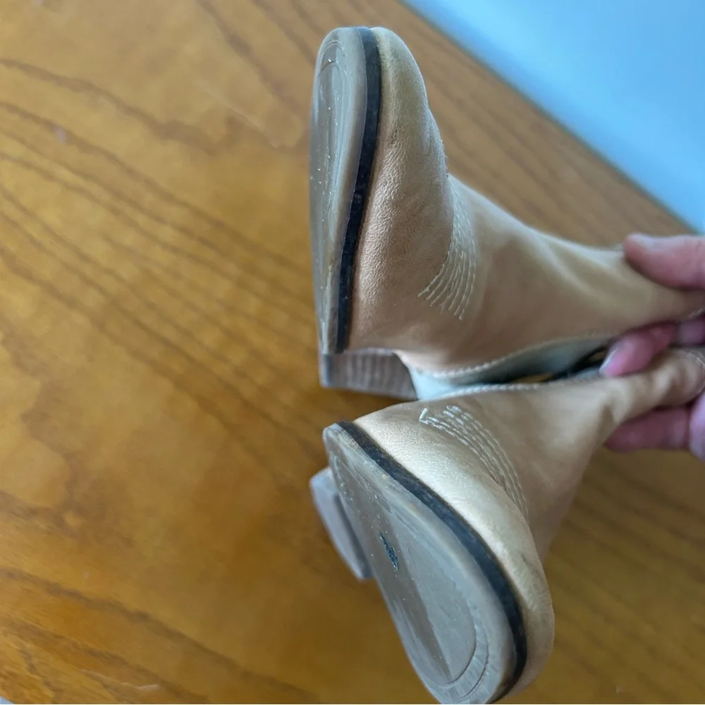 Lucky Brand Idellina Western Bootie in Tahini. Size 9. - Picture 7 of 13